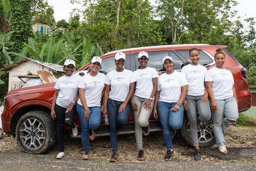 BossMoms_Jillian_Ranglin-Robinson_TessMaria_Leon_Michelle_Gordon_Peta-GAye_McDonald_Patricia_Wright-Myrie_Nastassia_Morrison_and_Aisha_Panton_2.jpg